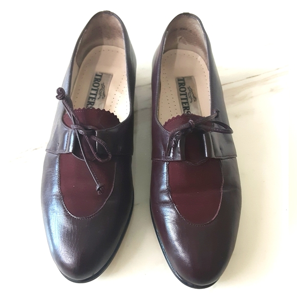 TROTTERS Amy Wine Leather | Suede Bow Tie Loafers Sz 8.5 - Picture 2 of 7